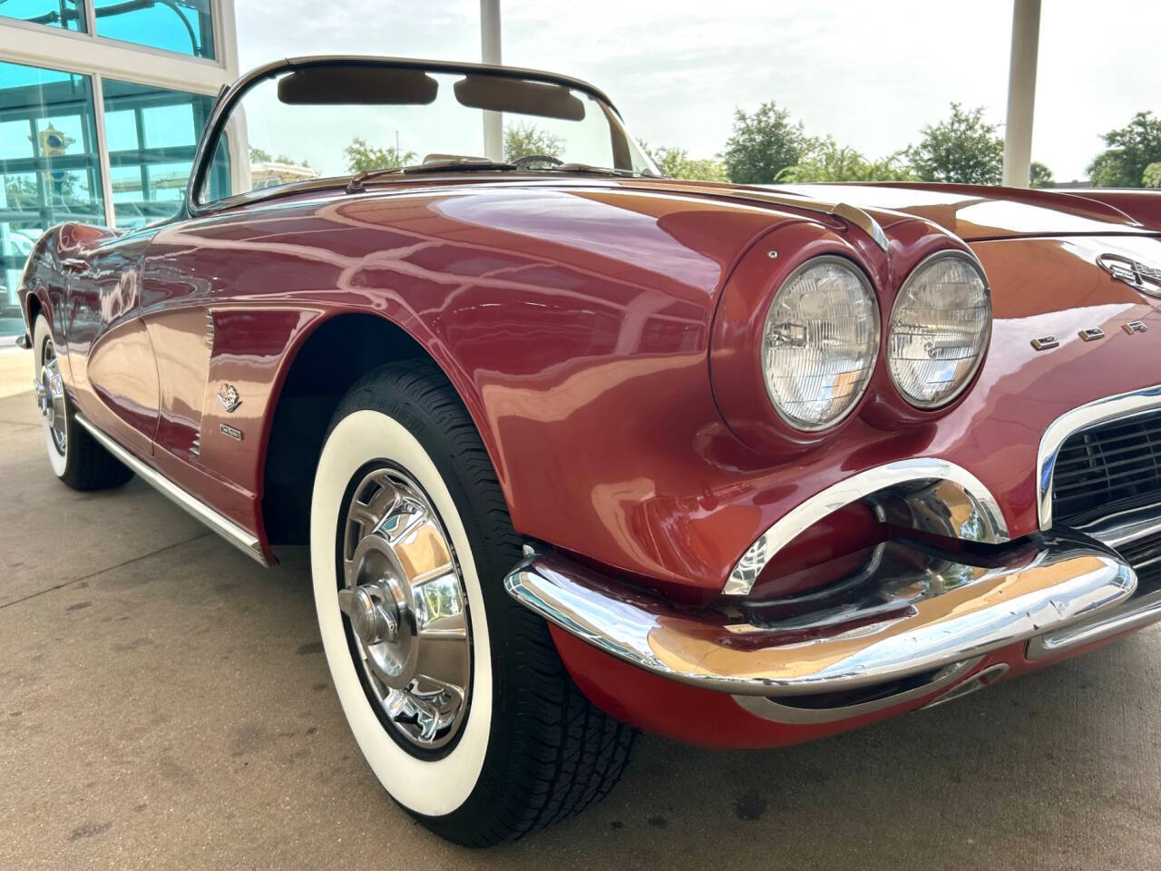 Chevrolet-Corvette-1962-Sedan-17