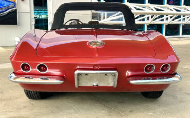 Chevrolet-Corvette-1962-Sedan-19