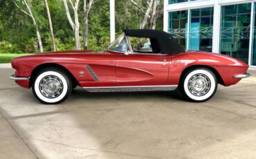 Chevrolet-Corvette-1962-Sedan-20