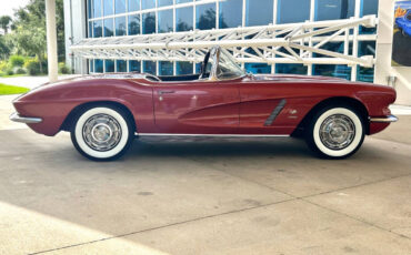 Chevrolet-Corvette-1962-Sedan-3
