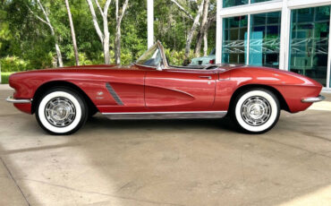 Chevrolet-Corvette-1962-Sedan-8