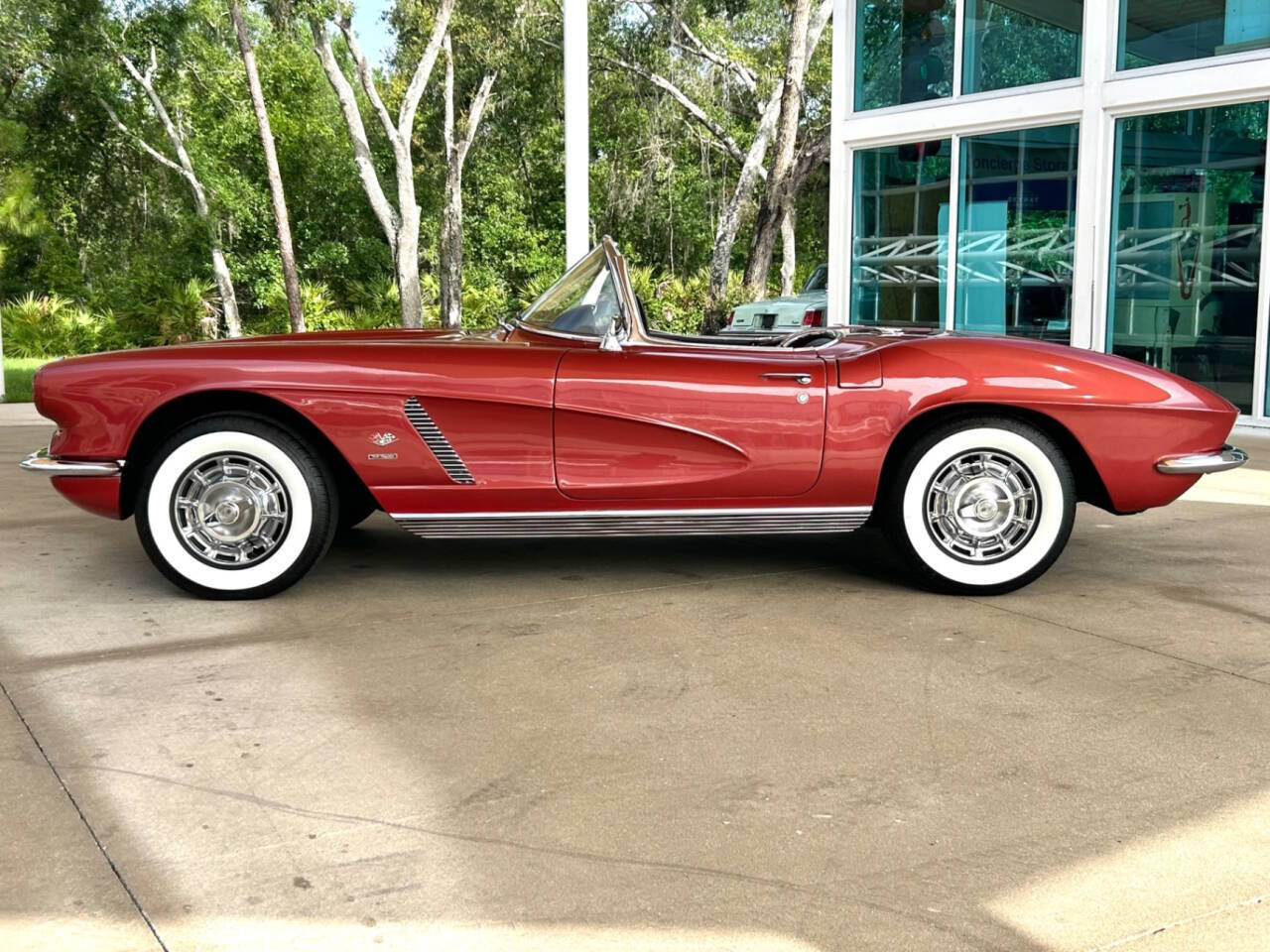 Chevrolet-Corvette-1962-Sedan-8