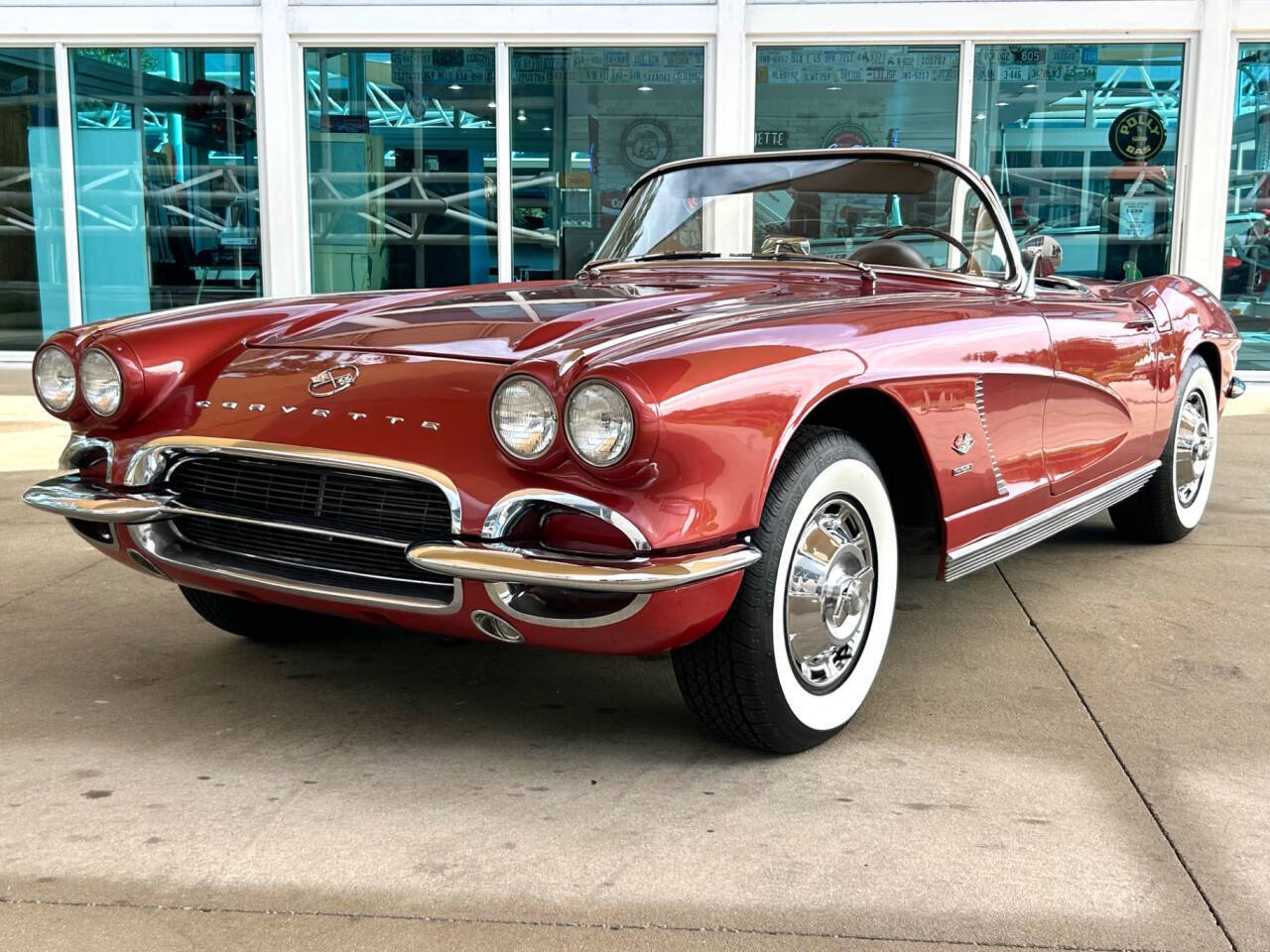 Chevrolet-Corvette-1962-Sedan-9