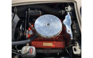 Chevrolet-Corvette-1962-Tan-Tan-7