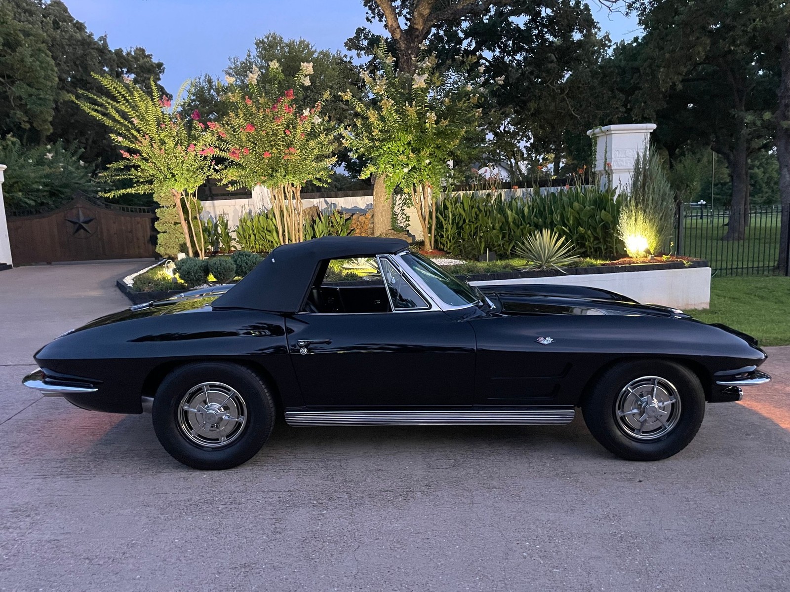 Chevrolet-Corvette-1963-1