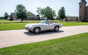 Chevrolet-Corvette-1963-1