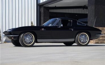 Chevrolet-Corvette-1963-10