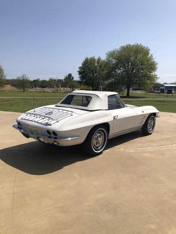 Chevrolet-Corvette-1963-11