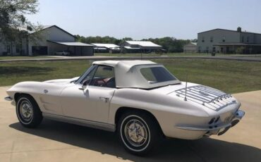 Chevrolet-Corvette-1963-13