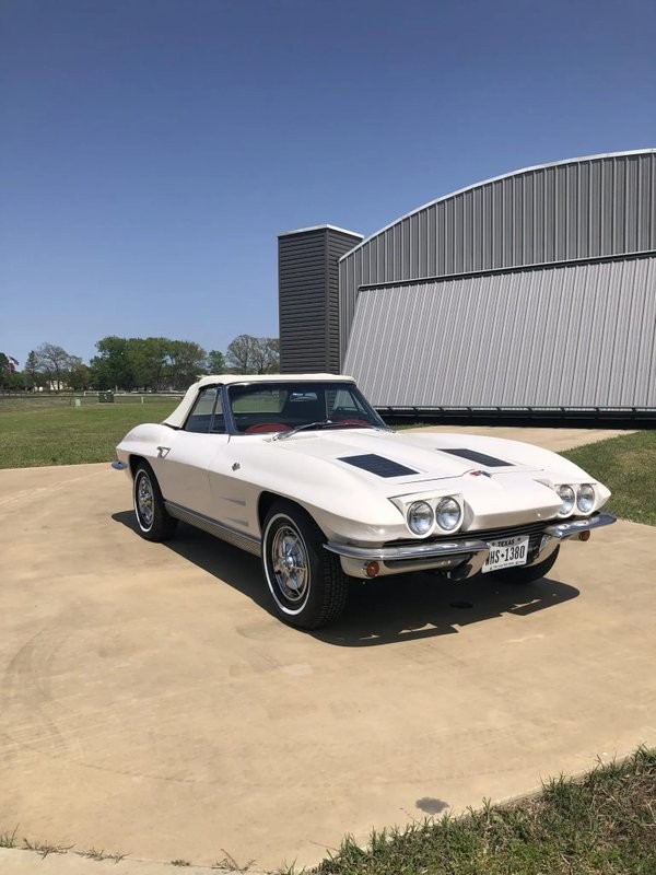 Chevrolet-Corvette-1963-16