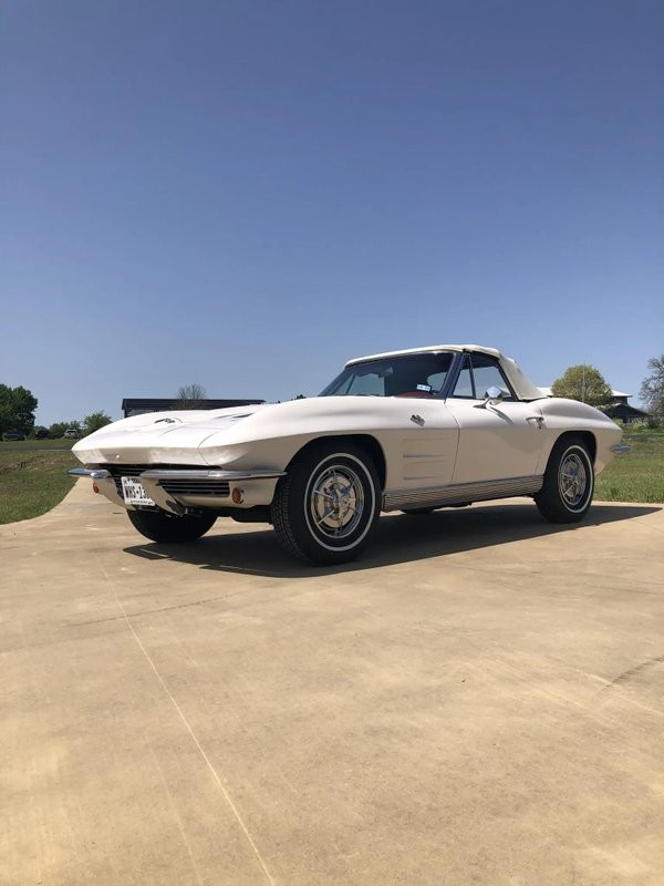 Chevrolet-Corvette-1963-17