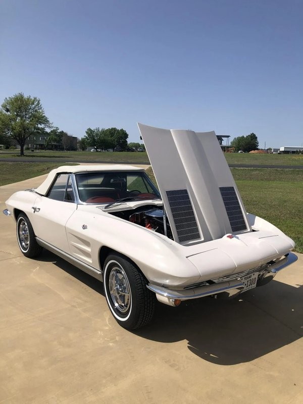 Chevrolet-Corvette-1963-18