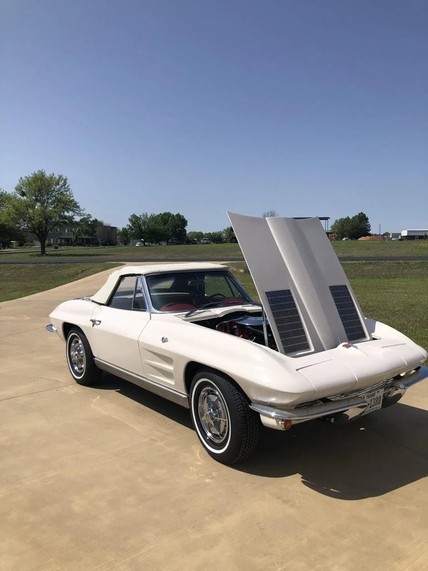 Chevrolet-Corvette-1963-19