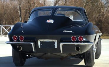 Chevrolet-Corvette-1963-21
