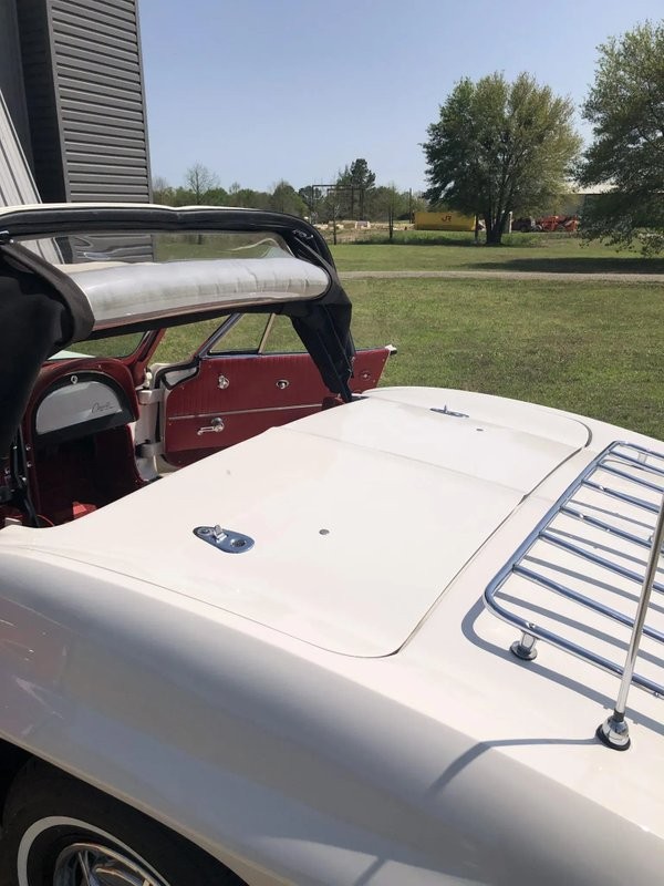 Chevrolet-Corvette-1963-22