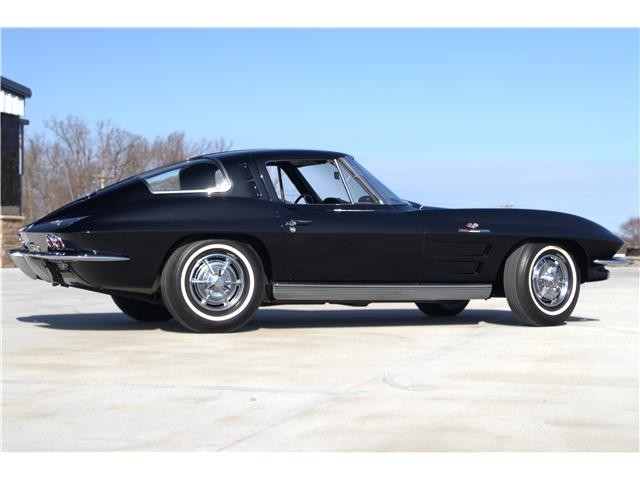 Chevrolet-Corvette-1963-23
