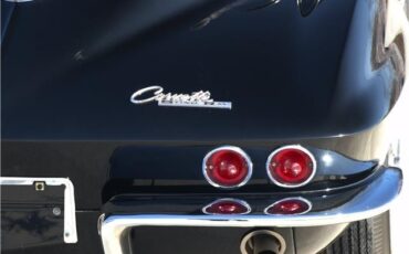 Chevrolet-Corvette-1963-24