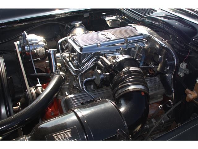 Chevrolet-Corvette-1963-27
