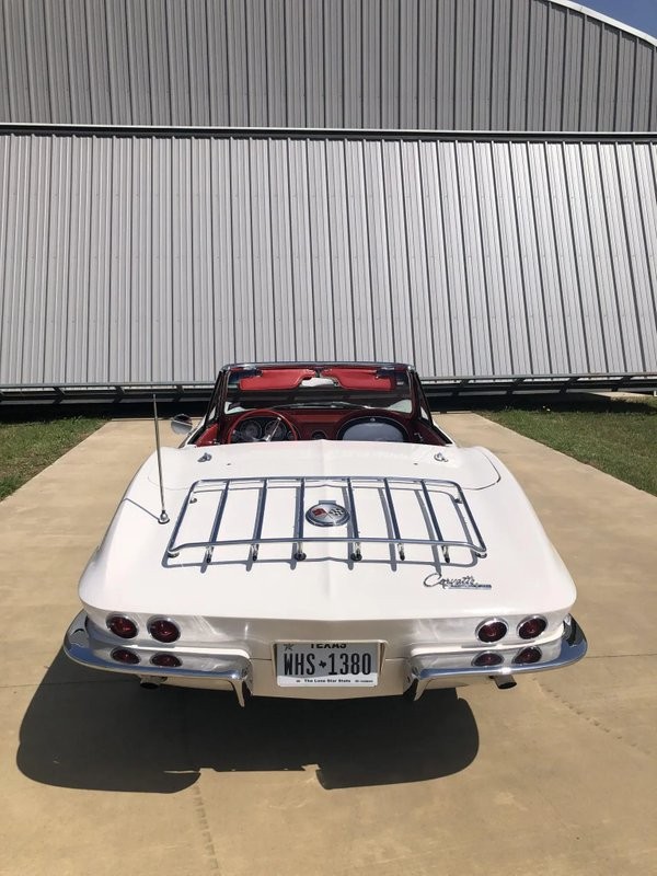 Chevrolet-Corvette-1963-27