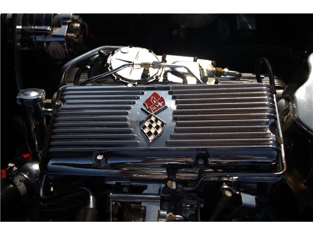 Chevrolet-Corvette-1963-28