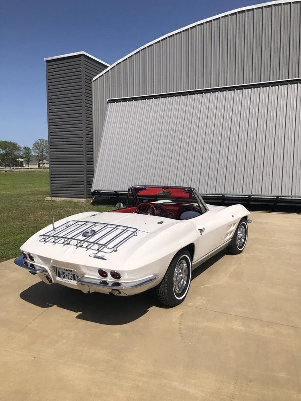 Chevrolet-Corvette-1963-28