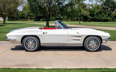 Chevrolet-Corvette-1963-3