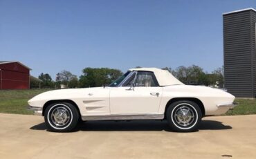 Chevrolet-Corvette-1963-30