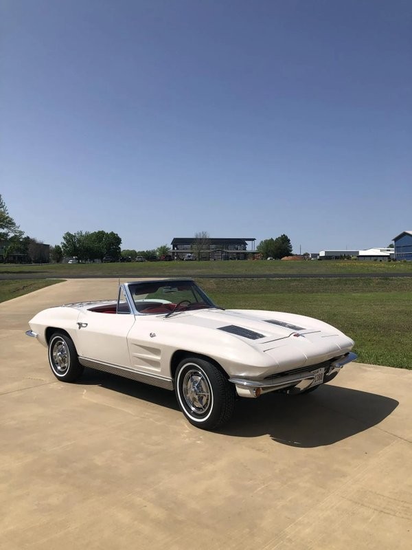 Chevrolet-Corvette-1963-31