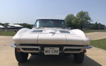 Chevrolet-Corvette-1963-33