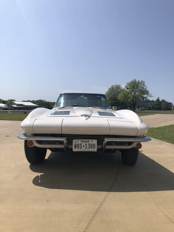 Chevrolet-Corvette-1963-33