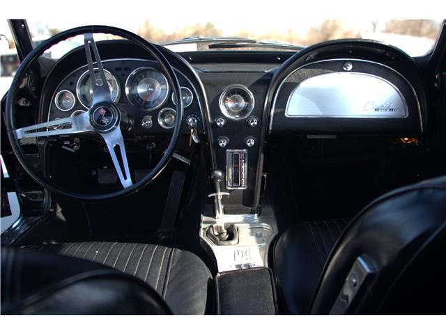 Chevrolet-Corvette-1963-4