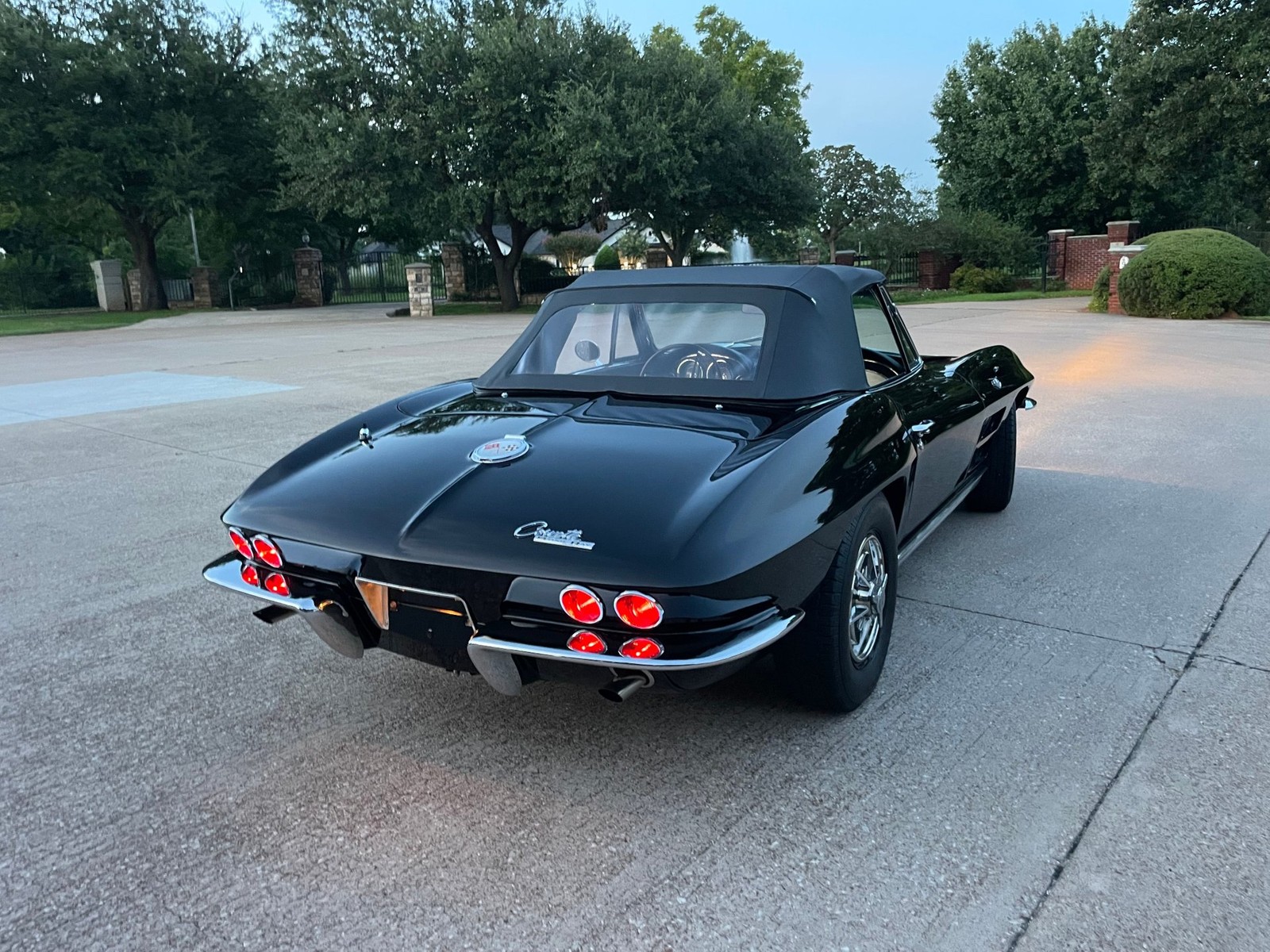 Chevrolet-Corvette-1963-6