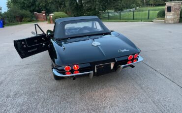 Chevrolet-Corvette-1963-8