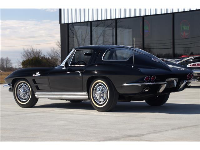 Chevrolet-Corvette-1963-9