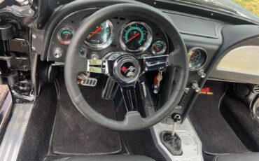 Chevrolet-Corvette-1963-Black-Black-3