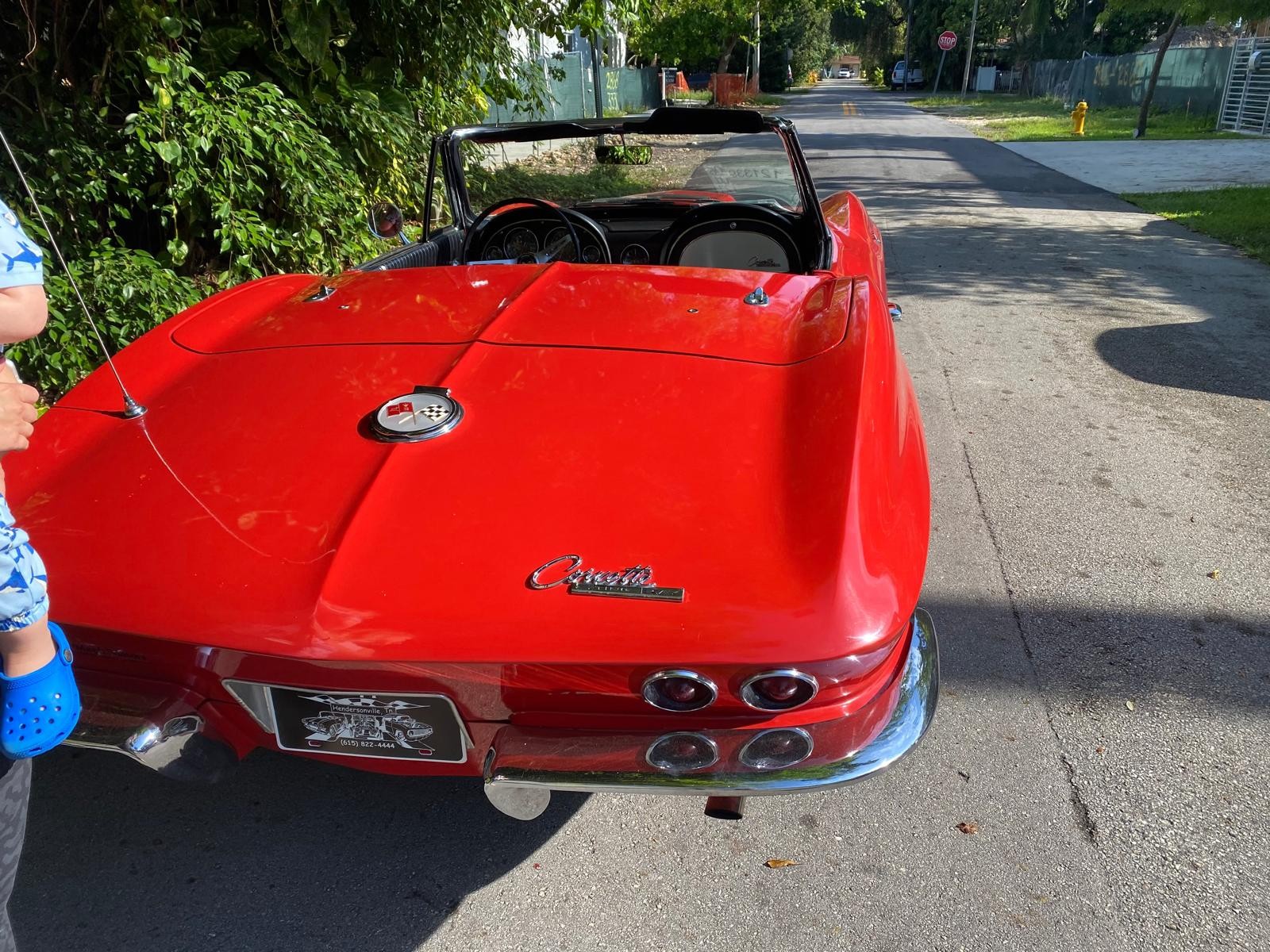 Chevrolet-Corvette-1963-Convertible-11