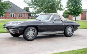 Chevrolet-Corvette-1963-Convertible-13