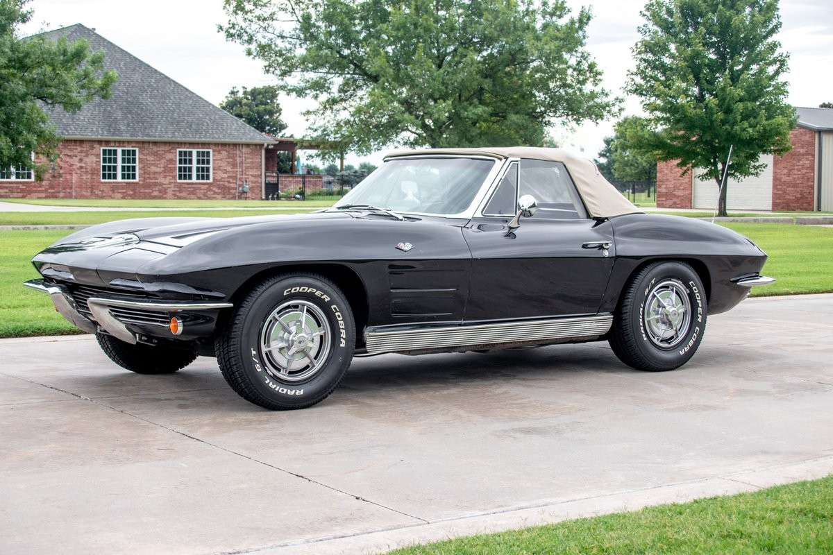 Chevrolet-Corvette-1963-Convertible-13