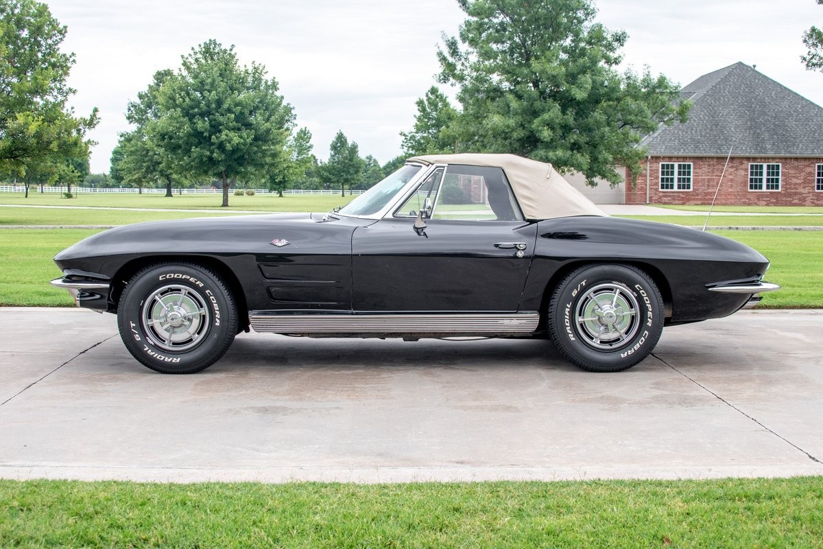 Chevrolet-Corvette-1963-Convertible-14