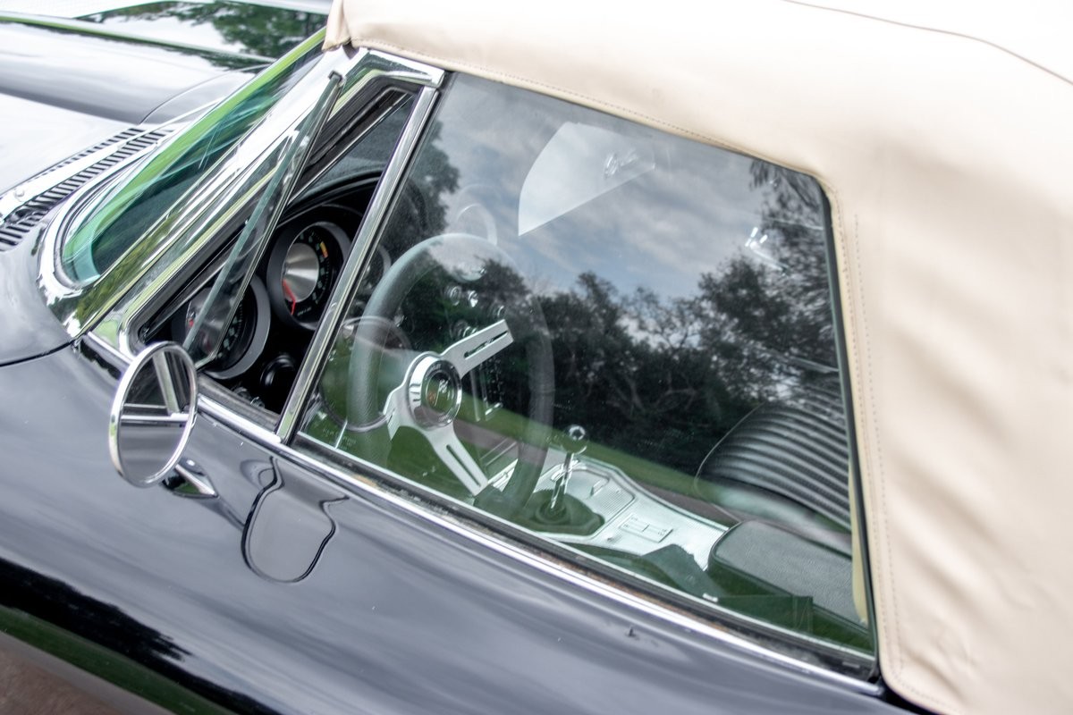 Chevrolet-Corvette-1963-Convertible-16