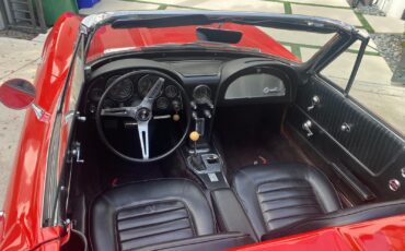 Chevrolet-Corvette-1963-Convertible-2
