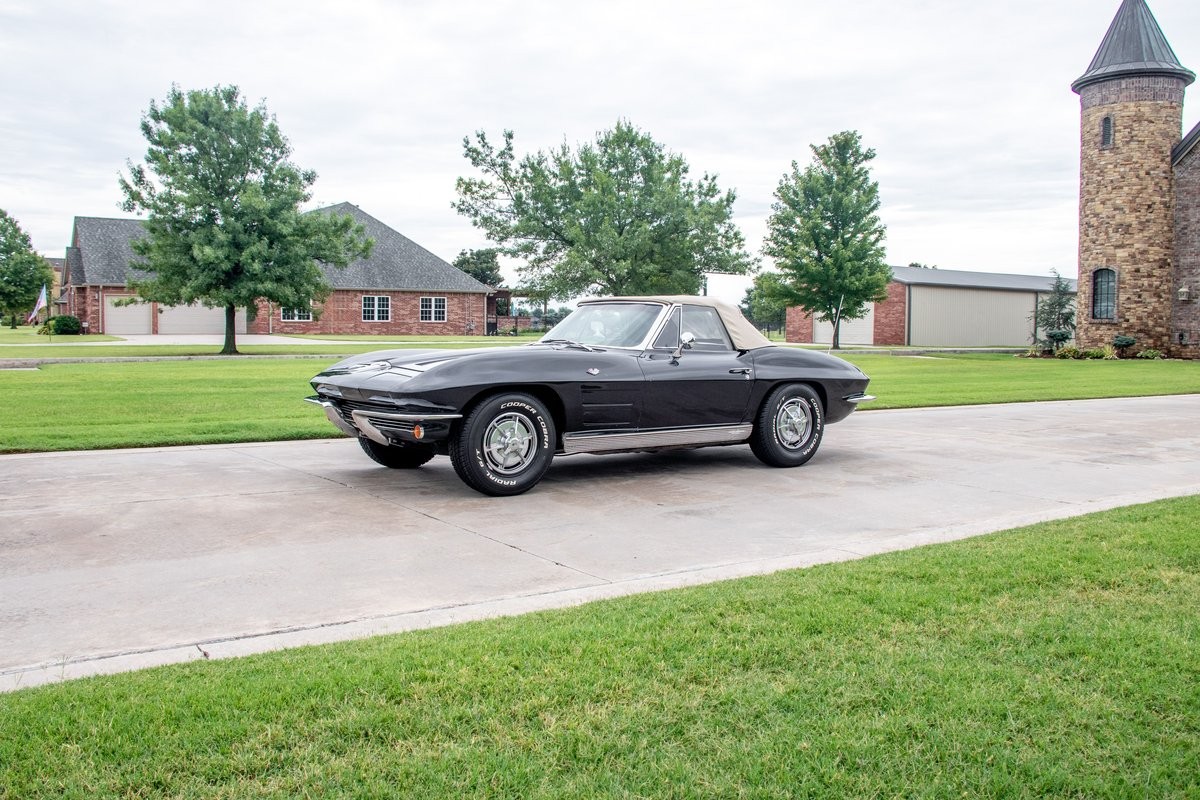 Chevrolet-Corvette-1963-Convertible-20