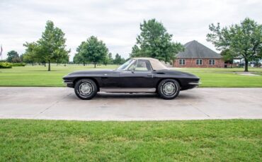 Chevrolet-Corvette-1963-Convertible-24