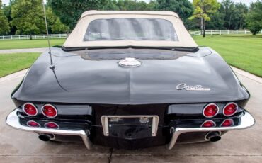 Chevrolet-Corvette-1963-Convertible-28