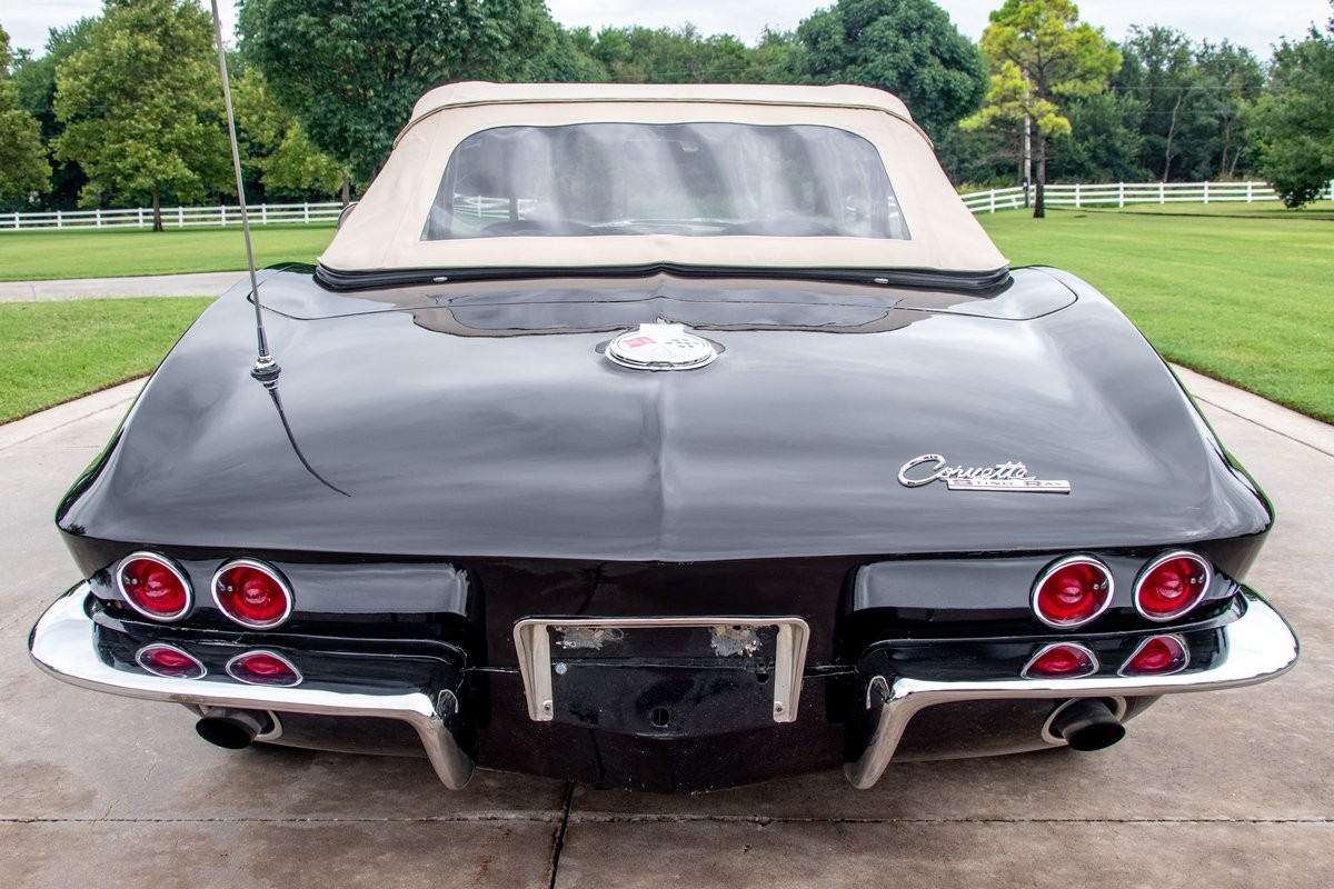 Chevrolet-Corvette-1963-Convertible-28
