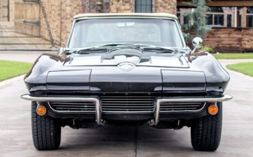 Chevrolet-Corvette-1963-Convertible-3