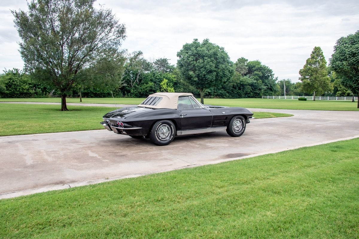 Chevrolet-Corvette-1963-Convertible-35