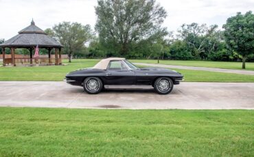 Chevrolet-Corvette-1963-Convertible-37