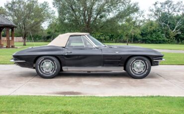 Chevrolet-Corvette-1963-Convertible-39