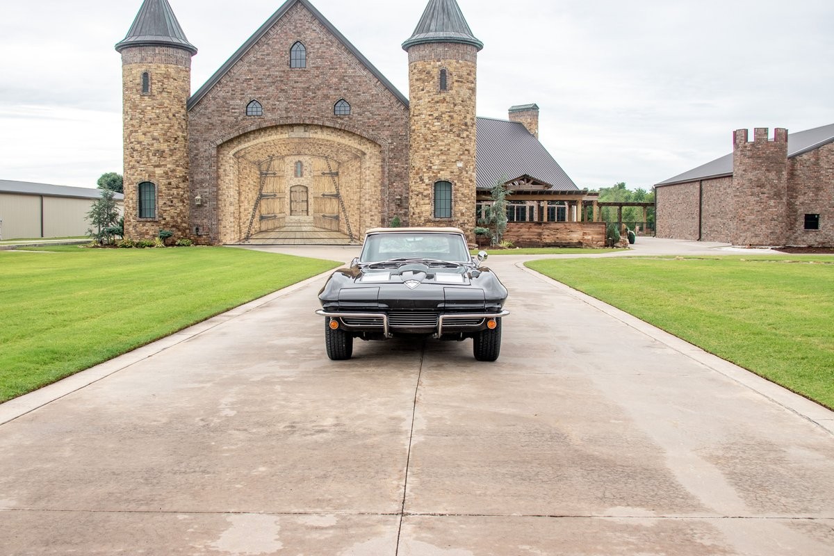 Chevrolet-Corvette-1963-Convertible-4